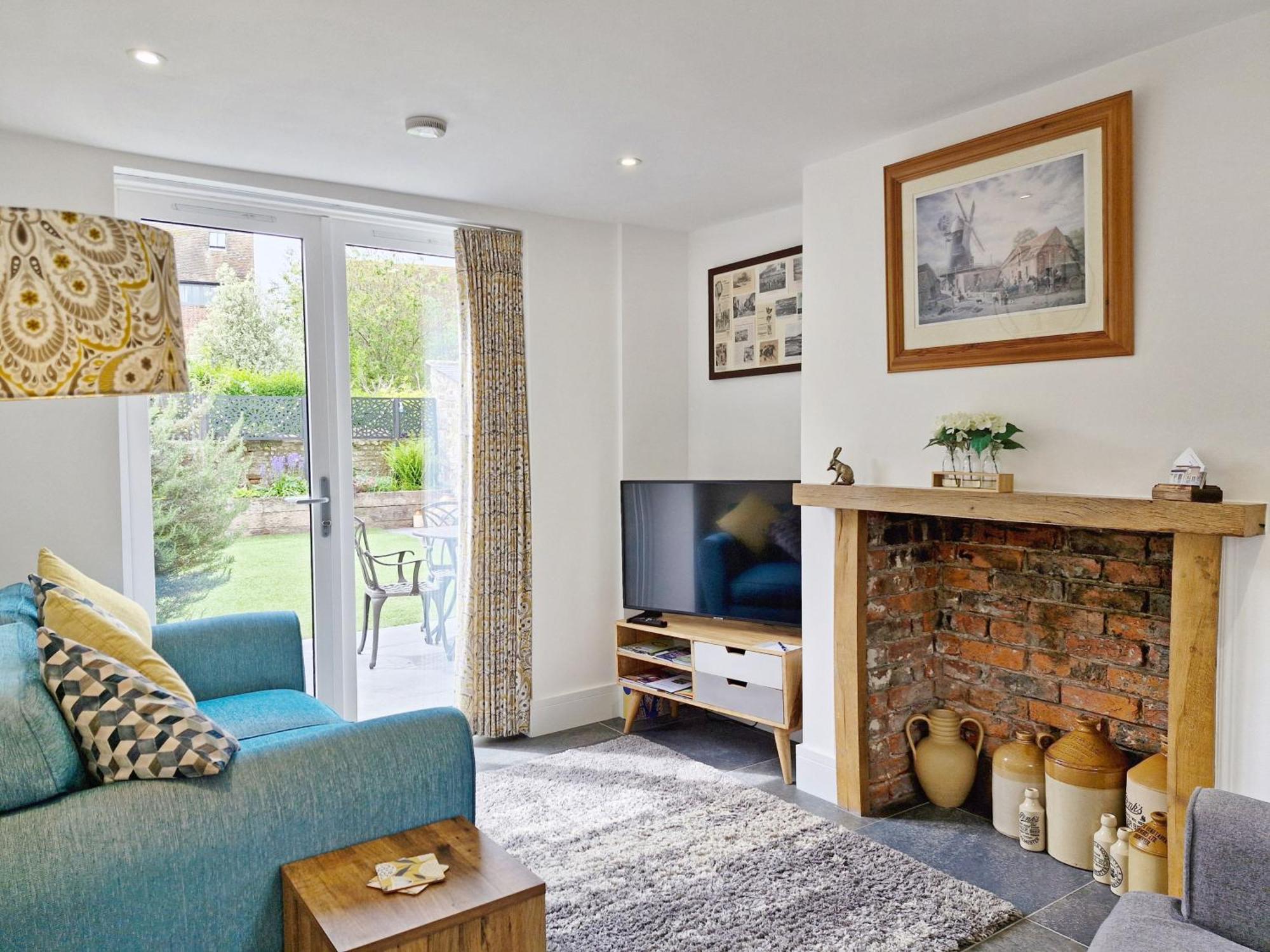 Four Priory Road, Chichester Extérieur photo