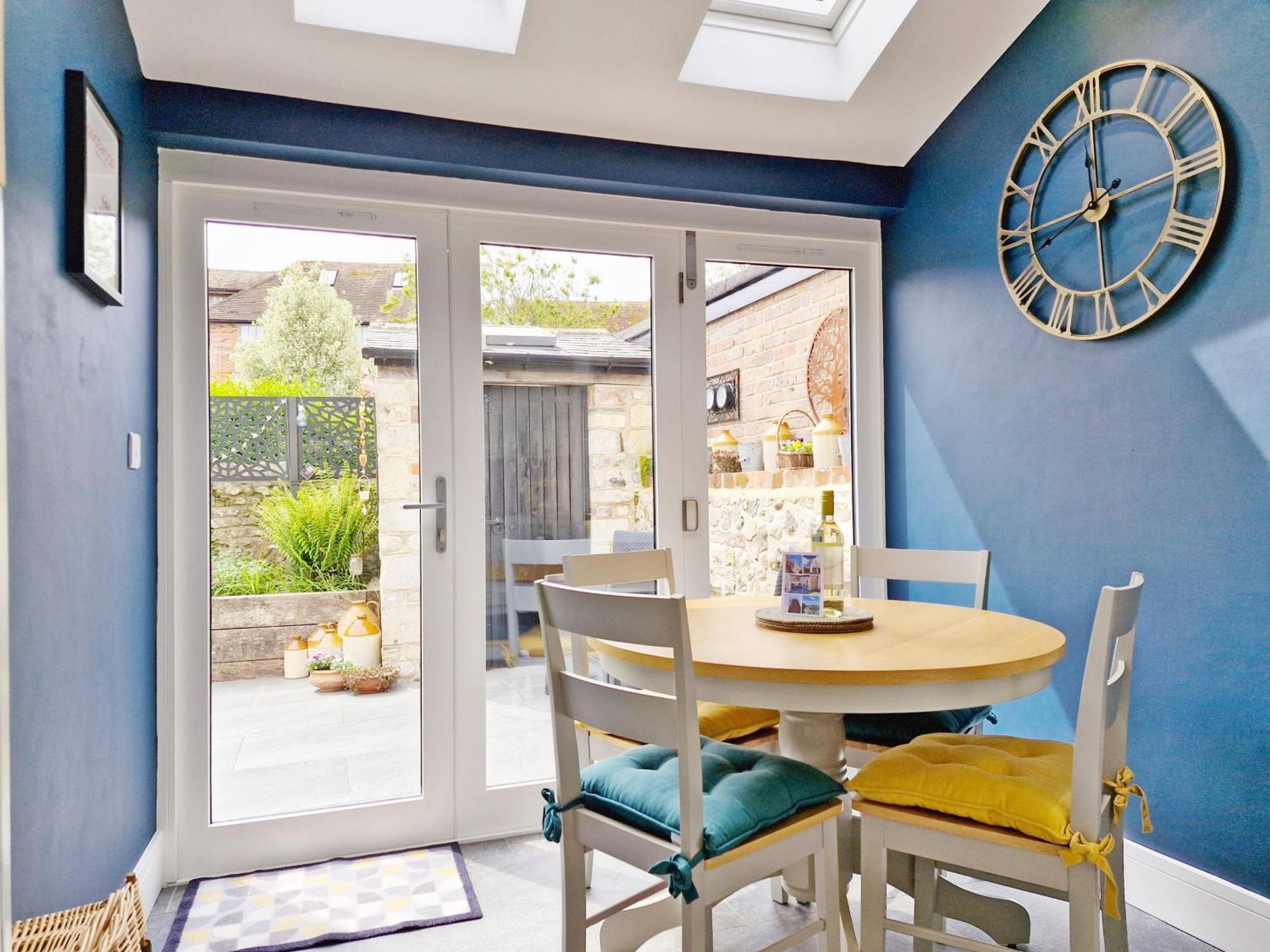 Four Priory Road, Chichester Extérieur photo